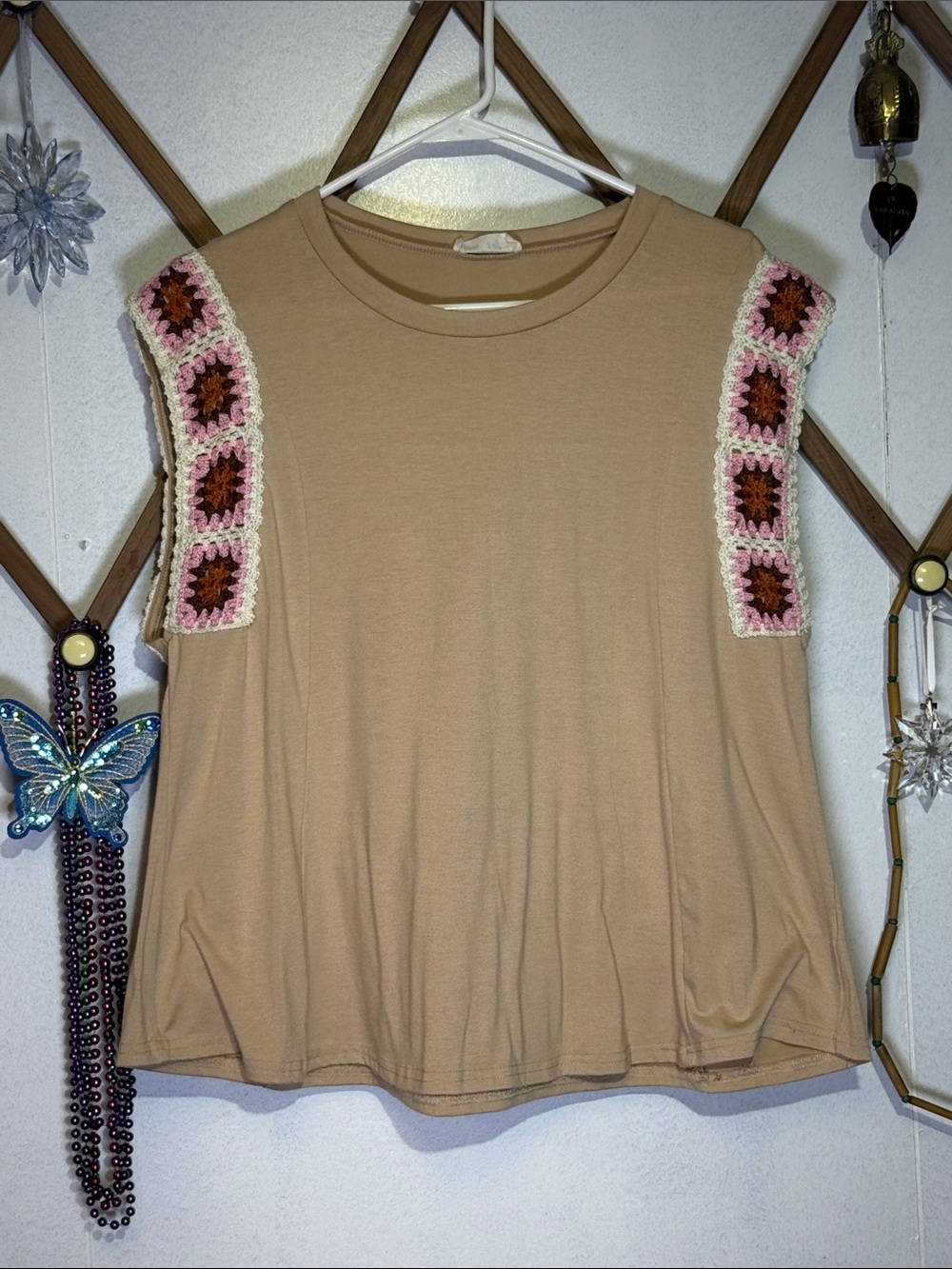 Crochet-Trim Sleeveless Tank Top in Tan